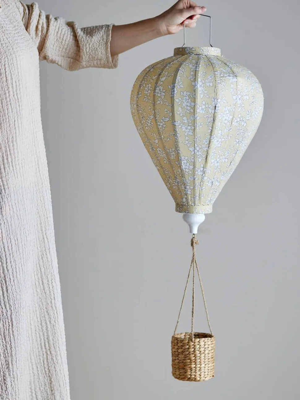 Bloomingville Mini mobile Pomp keltainen