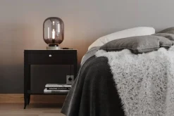 By Rydéns pöytävalaisin Leola hiekanmusta/savunharmaa