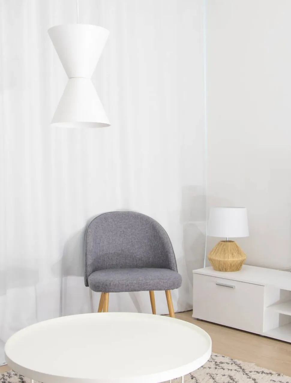 Sessak Länsi designriippuvalaisin valkoinen