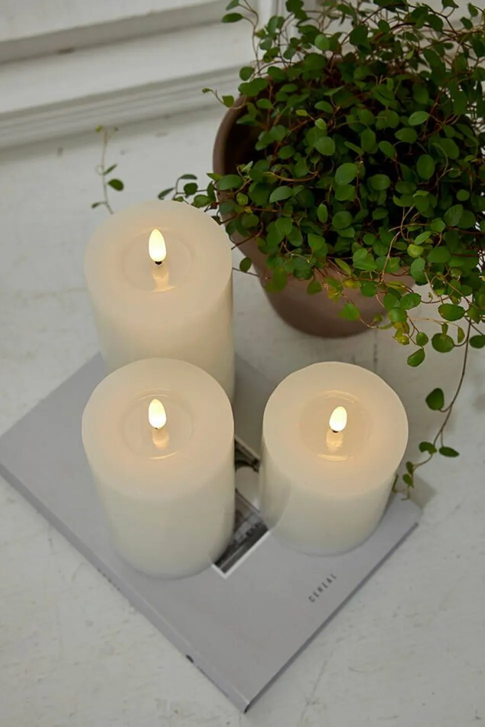 Star Trading LED-kynttilä Flamme Flow 17,5 cm valkoinen