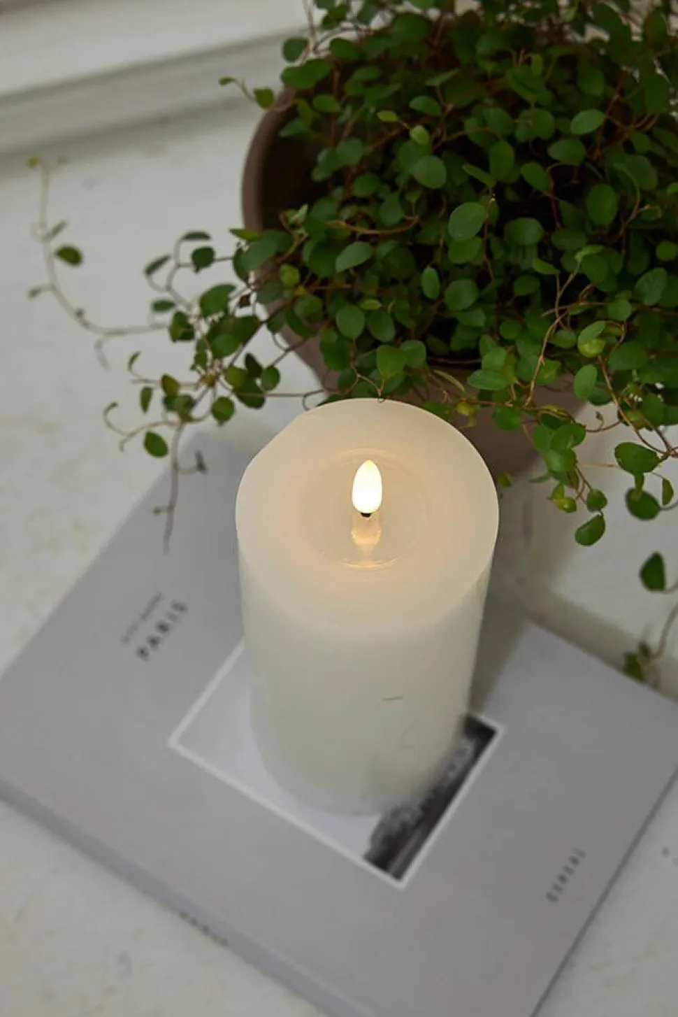Star Trading LED-kynttilä Flamme Flow 17,5 cm valkoinen