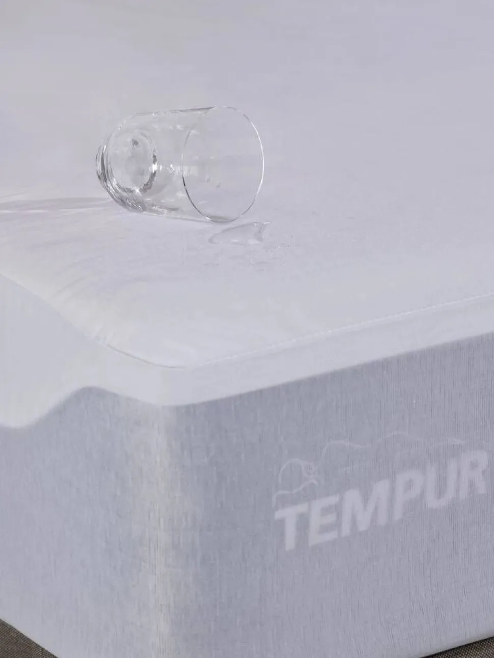 TEMPUR 100x200x31 cm muotoonommeltu suojalakana Cooling TENC