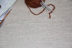 VM-Carpet Aho 72 beige, kapea pellavakantti 80*200 cm