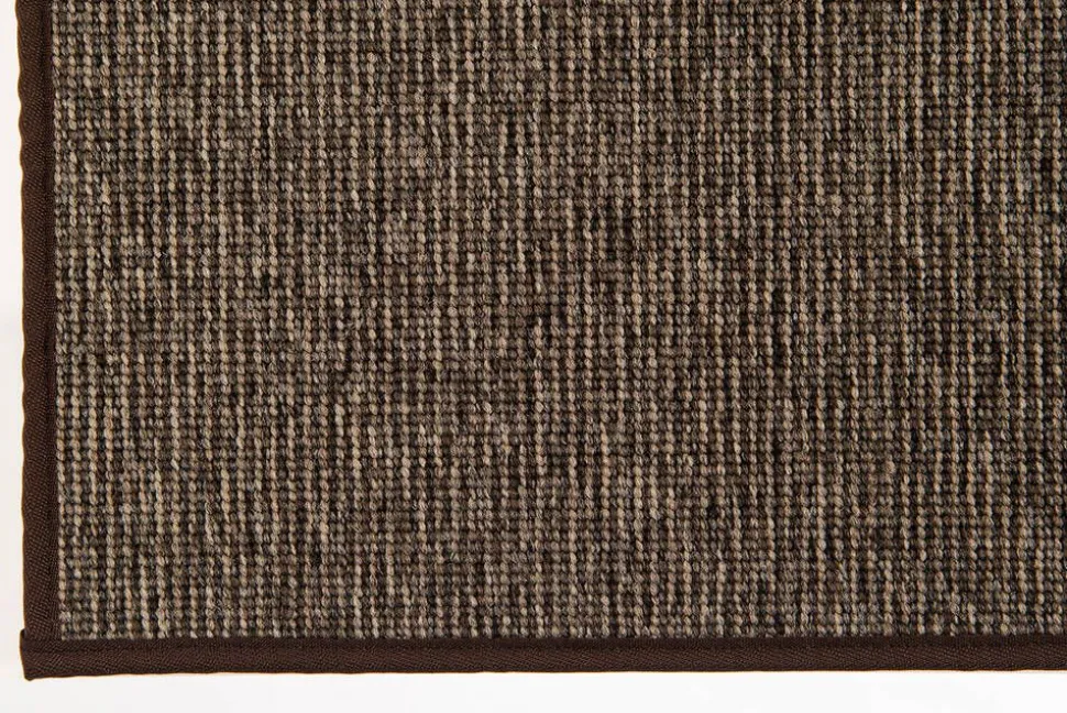 VM-Carpet Balanssi 49 ruskea, 133*200 cm, kantti 5990