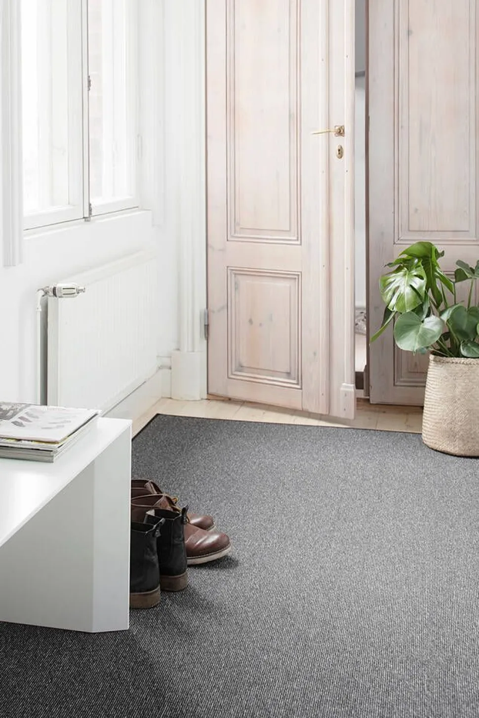 VM-Carpet Balanssi 98 tummanharmaa, 80*150 cm, kantti 5460
