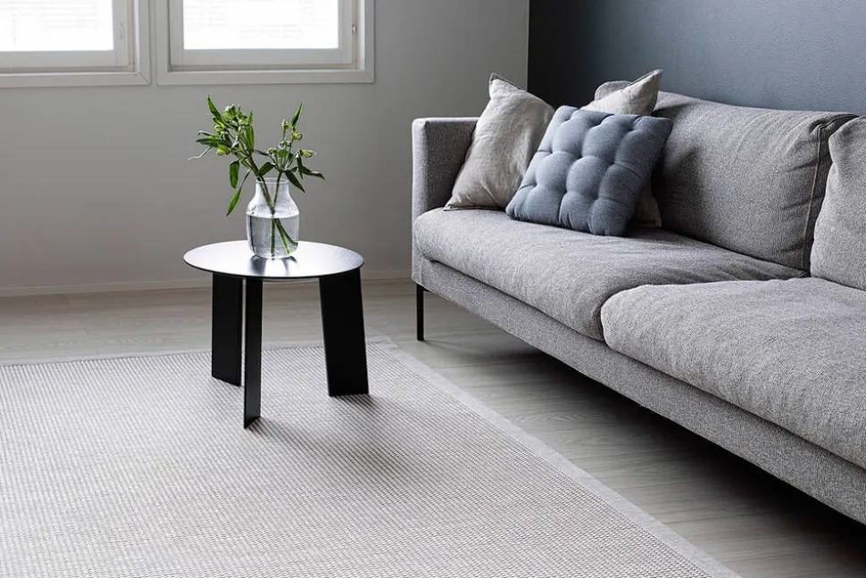 VM-Carpet Lyyra 52 valkoinen 160*230 cm, kantti 1